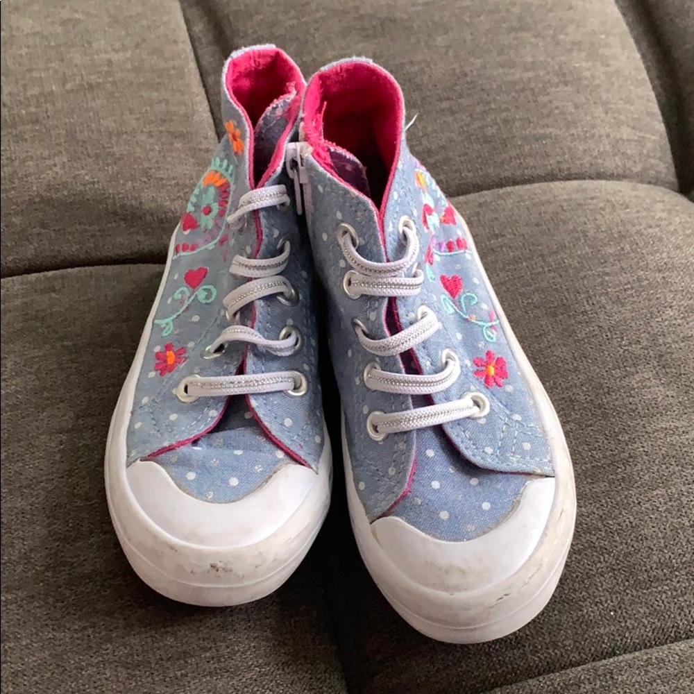 Piper high top shoes. Girls size 9c